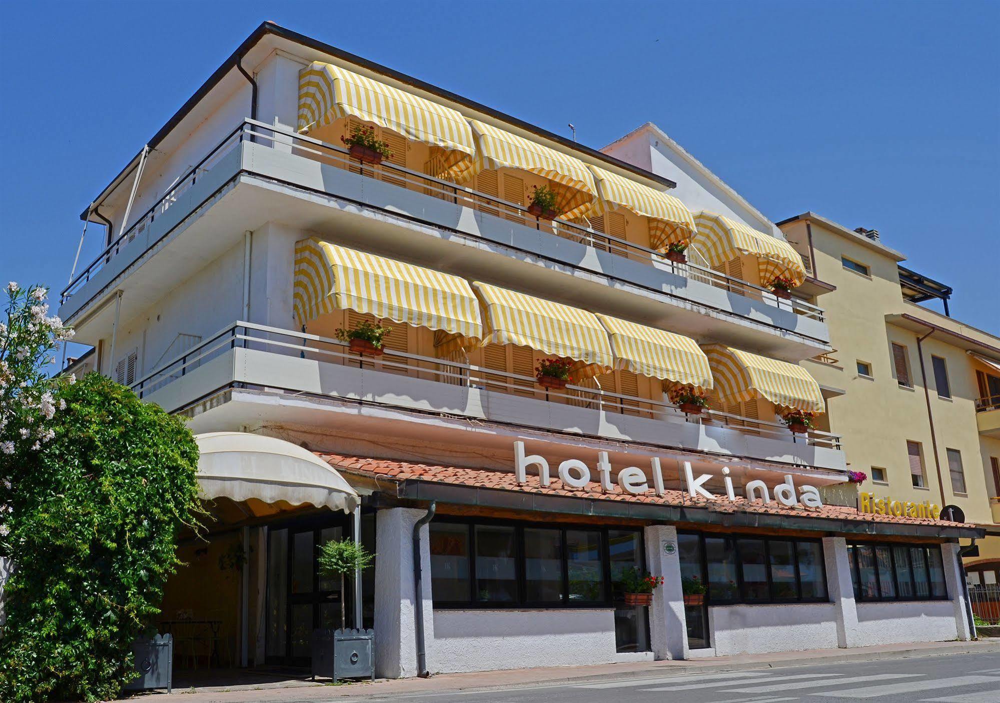 Hotel Kinda Castiglione della Pescaia Exterior photo
